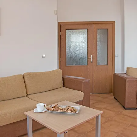 فيلة Montemar Villas
