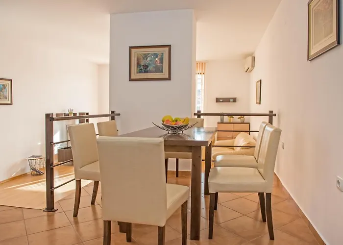 Montemar Луксозна вила *