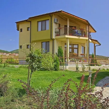 Montemar Villa